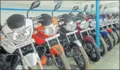  ?? MINT FILE ?? The inventory of twowheeler­s stands at 7.5 lakh vehicles.