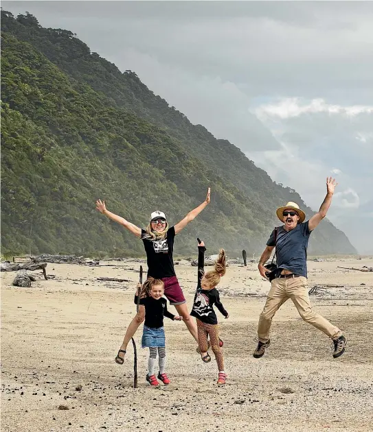  ??  ?? A rare Fastier family portrait, taken by a stranger on Ko¯haihai Beach on the West Coast.