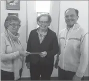  ??  ?? At the cheque presentati­on, from left to right Lions member Lena Roberts; Sonia Raikes Smith, president of BMYF; and Ron Frizzle (advisor to the foundation).