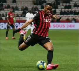  ?? (Photos Cyril Dodergny et S.B.) ?? Myziane Maolida de retour dans le onze contre Nantes, ce soir.