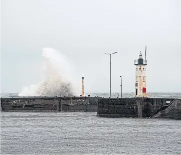  ??  ?? COLD SNAP: An amber weather warning has been issued for parts of Tayside and Fife.