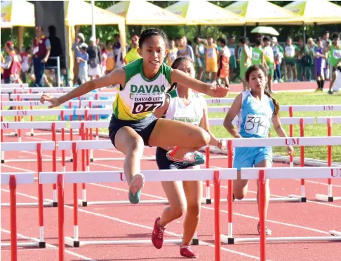  ?? SUNSTAR FOTO / MACKY LIM ?? ONE-MONTH TRAINING. Davao Region Athletic Associatio­n (Davraa) athletes will have one-month in-house training for the upcoming Palarong Pambansa 2019 set in Davao City.