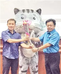  ??  ?? George Town mayor Yew Tung Seang and Kota Kinabalu mayor Datuk Yeo Booh Hai (right) at the Asia Pacific Masters Games torch run press conference at City Hall yesterday.