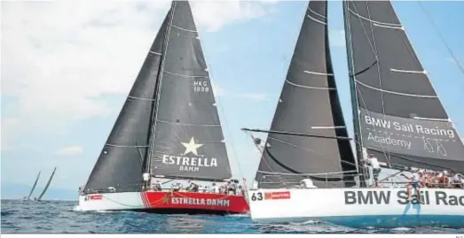  ?? M.G. ?? El ‘Estrella Damm’, en lucha con el ‘BMW Sail Academy’, en un instante de la pasada edición.