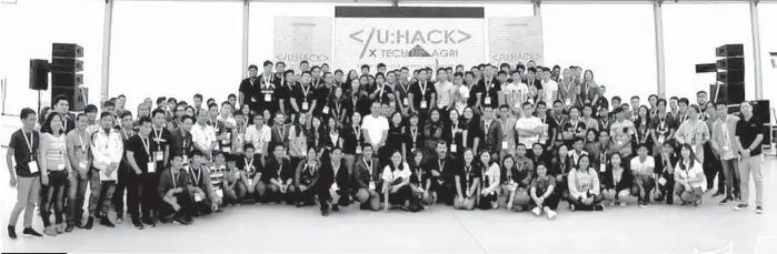  ??  ?? U:HACK. Participan­ts during the TechUp Pilipinas Agri Summit and Union Bank 's &lt;U:Hack&gt; Hackathon on August 25 to 26 at Events @ Enderun, Azuela Cove, Davao City.