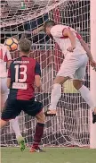  ?? LAPRESSE ?? Il gol vittoria del difensore Alessandro Bassoli, 27