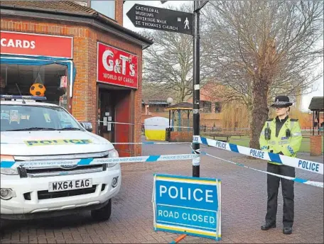  ?? Dan Kitwood Getty Images ?? BRITISH authoritie­s said counterint­elligence investigat­ors are looking into the cause of Sergei Skripal’s illness. The Russian ex-spy was found semi-paralyzed and vomiting on a bench in Salisbury, along with his daughter. The Kremlin denounced...