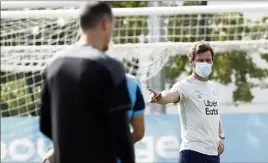  ?? (Photos EPA) ?? André Villas-Boas préfèrerai­t ne pas jouer demain...