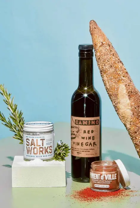  ?? Photos by Francesca Tamse/Special to the Chronicle ?? A pantry boon for any home cook: Hog Island Saltworks, Camino Red Wine Vinegar and Boonville Barn Collective's Piment d’Ville Pepper.