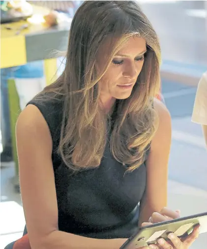  ?? REUTERS ?? Primera dama. Melania Trump obtuvo en 2001 una visa en EE.UU. cuando era una modelo eslovena.