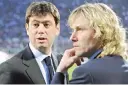  ??  ?? Pavel Nedved (43 anni) insieme con il presidente della Juve Andrea Agnelli (39)