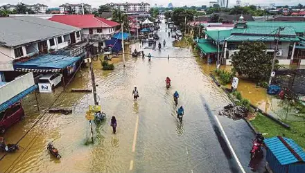  ?? (Foto hiasan) ?? Padang Jawa, Shah Alam antara lokasi berisiko dilanda banjir di Selangor.