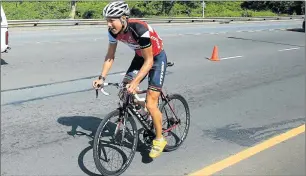  ?? Picture: SINO MAJANGAZA ?? DEBUT WIN: German triathlete Jonas Schomburg cruises over the finish line in first place at yesterday’s Border 1 000 race from Stutterhei­m to East London