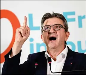  ??  ?? Jean-luc Mélenchon a invectivé les profession­nels de radio France et France 3.