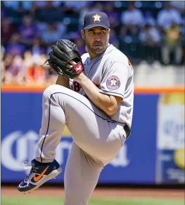  ?? MARY ALTAFFER — THE ASSOCIATED PRESS ?? Houston Astros starting pitcher Justin Verlander delivers against the New York Mets during the first inning on Wednesday.