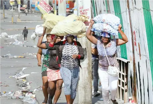  ?? F.E. ?? Decenas de miles de haitianos han tenido que huir de la violencia.