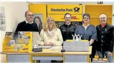  ?? FOTO: GEMEINDE HEUSWEILER ?? Wo der „Holzer Bierbrunne­n“war, ist nun die Post (v.l.): Patrick Mees, Sabine Grewenig, Sebastian Wolf, Melanie Rubel, Manfred Schmidt.