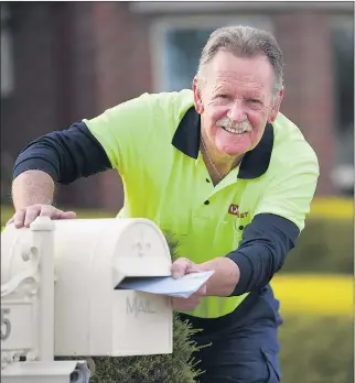  ??  ?? MAKING PLANS: Horsham postie Ian Jackson has retired from Australia Post and plans to spend time travelling Australia with his wife, Dianne.
Picture: PAUL CARRACHER