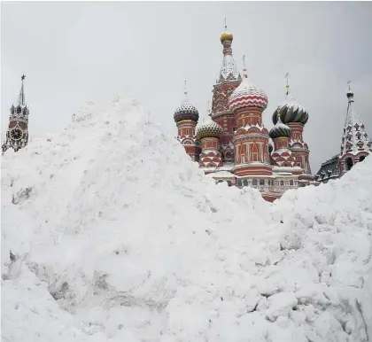  ?? Picture / AP ?? Moscow’s Red Square was left white after the record snowfall.