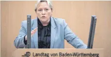  ?? FOTO: DPA ?? Baden-Württember­gs Kultusmini­sterin Susanne Eisenmann fordert, es müsse um „Qualität und bestmöglic­he Betreuung“gehen.