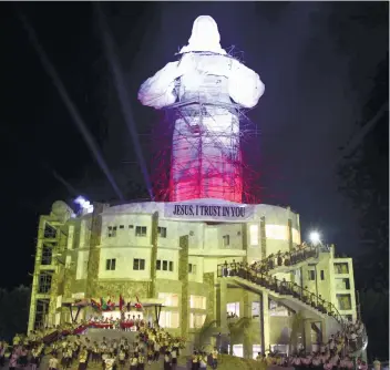  ?? /PNA FOTO/JESS M. ESCAROS JR. ?? WORLD’S TALLEST. Bishop Martin Uzoukwu of Minna, Nigeria and Bishop Jose Oliveros of Malolos, Bulacan lead ceremonies at the National Shrine of the Divine Mercy, in Marilao, Bulacan -including the blessing the 100-foot statue and the 50-foot building...