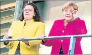  ??  ?? SPD-Chefin Andrea Nahles und Kanzlerin Angela Merkel