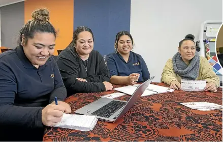 ?? PHOTOS: KEVIN STENT/STUFF ?? The newly opened Le Fale jobs and skills hub in Porirua East is hoping to help locals find jobs. From left: Tali Mareko, Rima Tairea, Presley Ah Hoi, Georgina Ranfurly.