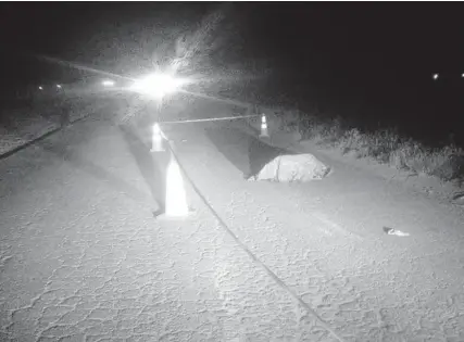  ?? FOTO: CORTESÍA ?? Francisco quedó sin vida sobre la carretera que conduce a Higuera de Zaragoza.