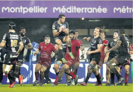  ?? Photo Icon Sport ?? Outre les prestation­s majuscules de Willemse et Camara, l’ailier Henry Immelman, ici en train de capter un ballon aérien, a su tirer son épingle du jeu.