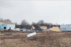  ?? JULIE JOCSAK THE ST. CATHARINES STANDARD ?? Four houses collapsed at the Empire Imagine homes subdivisio­n that is under constructi­on by the Niagara Square off of Montrose Road in Niagara Falls.