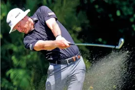  ?? CHRIS O’MEARA/THE ASSOCIATED PRESS ?? Peter Malnati tees off on the third hole during the final round of the Valspar Championsh­ip on Sunday at Innisbrook in Palm Harbor, Fla.