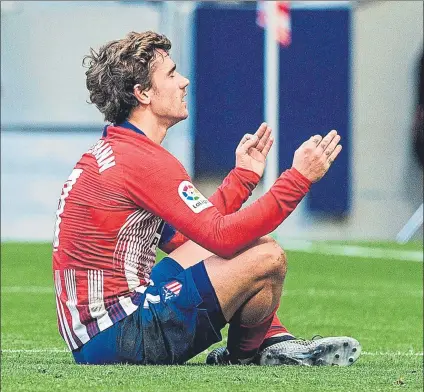  ?? FOTO: EFE ?? Antoine Griezmann, delantero del Atlético de Madrid, en uno de los últimos partidos disputados por el equipo colchonero