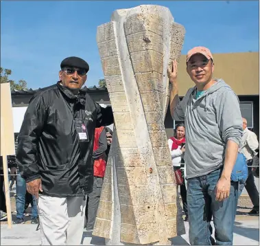  ?? FOTOS: GENTILEZA BIENAL DE CHACO ?? TECNICA E IMPACTO. Qian Sihua, ganador en la edición de este año, con su obra Para siempre.