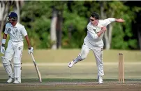  ?? PHOTOSPORT ?? Occasional slow bowler Michael Bracewell took 5-43 to help Wellington beat Auckland by an innings in the Plunket Shield yesterday.