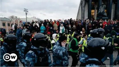  ?? ?? Полиция на акции протеста в Москве (фото из архива)