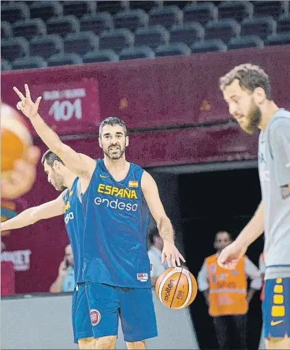  ?? FOTO: EFE ?? Imagen de Juan Carlos Navarro durante el entrenamie­nto de la Selección, ayer ya en Estambul