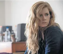  ?? ANNE MARIE FOX/HBO ?? Amy Adams. De volta à cidade natal para uma reportagem