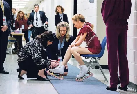  ?? FOTO: DCM ?? Tonya Harding (Margot Robbie) hat bei den Olympische­n Spielen in Lillehamme­r 1994 Probleme mit ihren Schuhen.