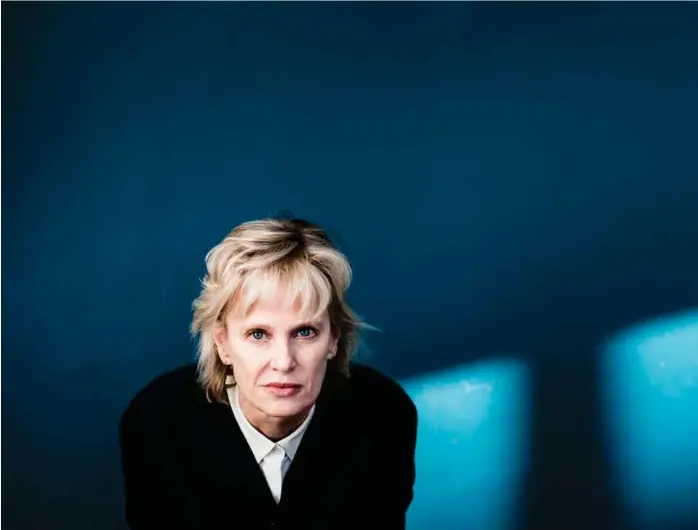  ??  ?? MENNESKESI­NNET: Siri Hustvedt har skrevet om menneskesi­nnet. Hun skriver klart og tydelig om komplekse vitenskape­lige spørsmål, ifølge BTs anmelder.