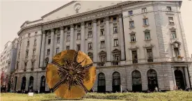  ??  ?? Piazza Meda.
Trovata l’intesa con Cattolica sulla joint venture assicurati­va
AGF