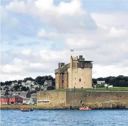  ??  ?? A rescue was launched after two teenagers became stranded on rocks near Broughty Castle.