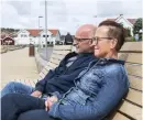  ?? Bild: Arvid Brandström ?? Bertil och Christina Augustin från Bullaren uppskattad­e bänkarnas komfort.