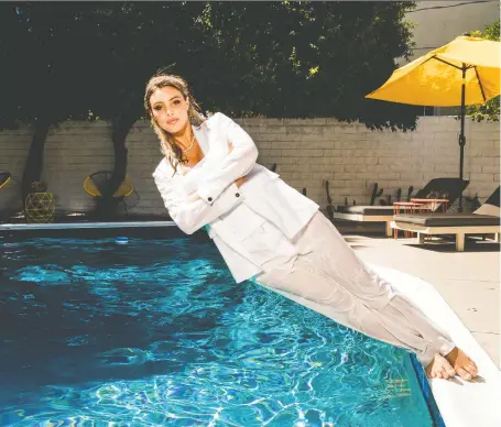  ?? PHOTOS: ROGER KISBY/FOR THE WASHINGTON POST ?? Social media star Lele Pons, 23, was the first to reach a billion loops on the micro-video site Vine.