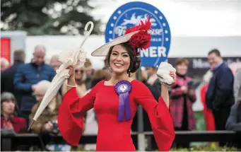  ??  ?? Laura Elliott (left) from Belfast, winner of last year’s Carton House Most Stylish Lady competitio­n. Inset far left: this year’s judge, Sky Sports News presenter Olivia Wayne