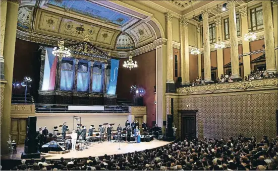  ?? IVAN MALY ?? Una vista de la sala Dvorak anoche, en el auditorio Rudolfinum, a orillas del Moldava, con la actuación de Savall y sus conjuntos