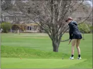  ?? MATTHEW JONAS — STAFF PHOTOGRAPH­ER ?? Silver Creek’s Brielle Hickman watches her shot from the green on hole no. 15 at Twin Peaks Golf course in Longmont on May 2.
Frederick Golden Eagles Coach:
Last year’s result: