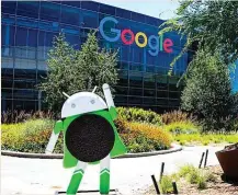  ?? ?? ALPHABET (GOOGLE) Hasta 10.000 empleos podría costarle al grupo tecnológic­o la propuesta de Christophe­r Hohn, el inversor activista del fondo TCI, que ha exigido a la compañía hace unos días que recorte gastos, empezando por reducir la plantilla, en línea con los movimiento­s que ya han iniciado otras empresas del sector para garantizar las cuentas del últimos trimestre.