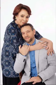  ?? ?? BLUM Y SURRACO. Los actores Betiana Blum y Sergio Surraco como madre e hijo en una divertida propuesta.