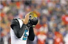  ??  ?? Jacksonvil­le quarterbac­k Blake Bortles reacts to a play in the fourth quarter, when the Patriots outscored the Jaguars 14-3.