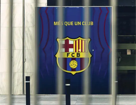  ?? EUROPA PRESS ?? Entrada a las oficinas del Barcelona en el Camp Nou donde accedieron los Mossos el lunes